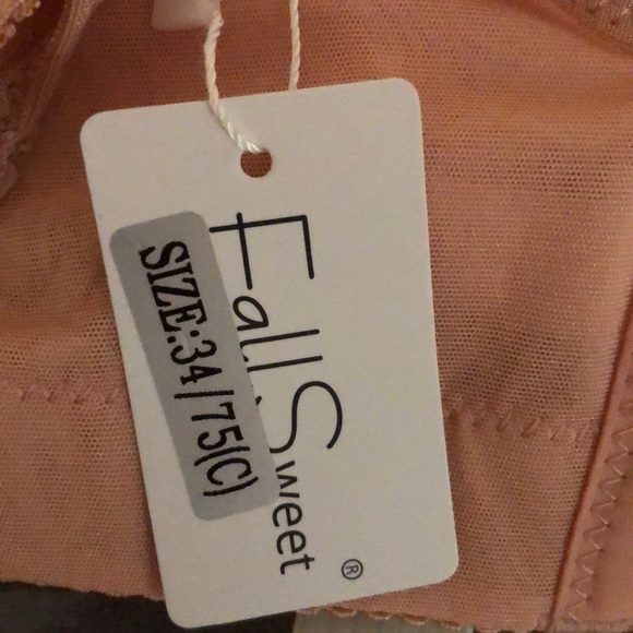 34C bra - Picture 4 of 4